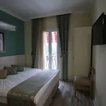 Artemis Hotell 2*