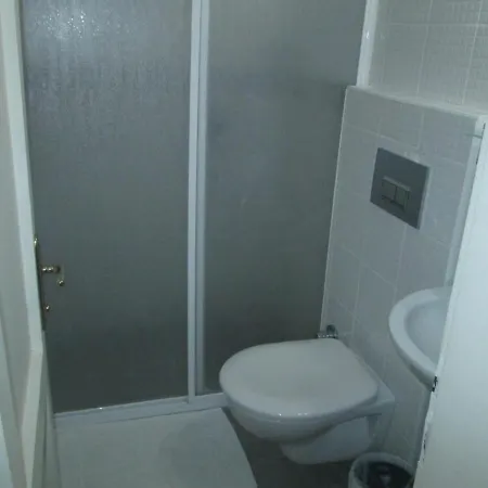 Szálloda Artemis 2*