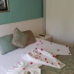 Hotel Artemis